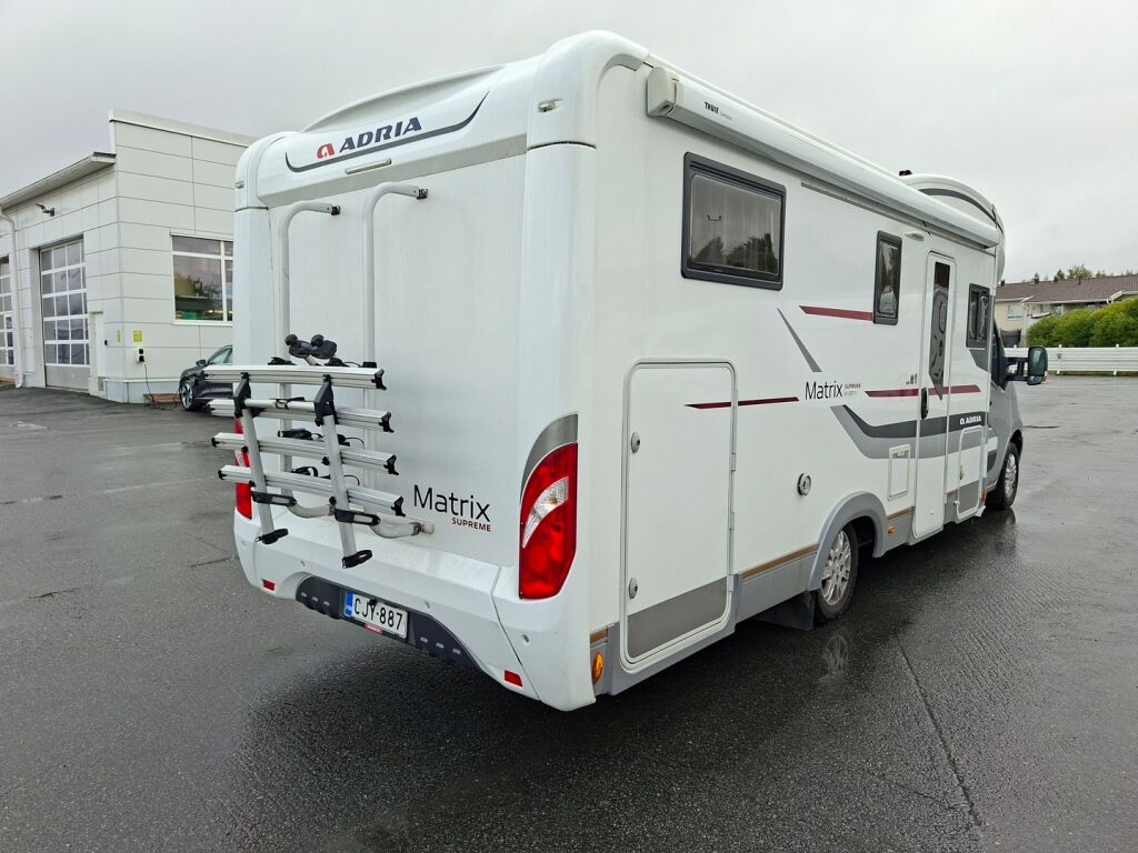 Adria Matrix Supreme M 687 SL 2015 Valkoinen
