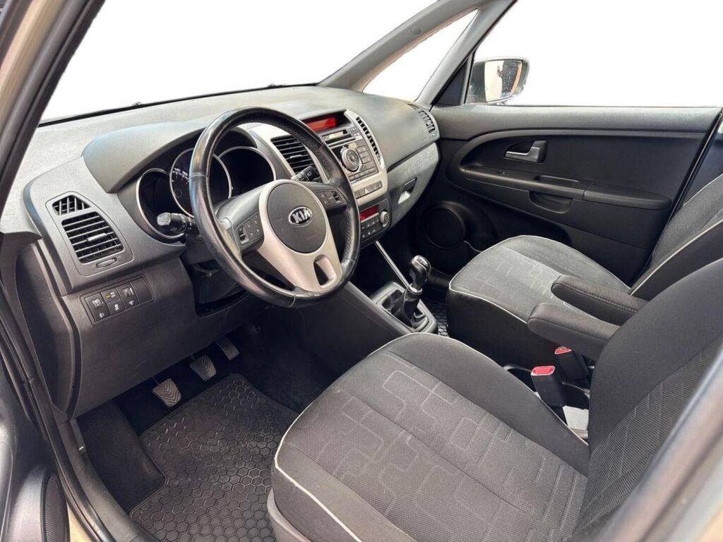 Kia Venga 2015 Hopea