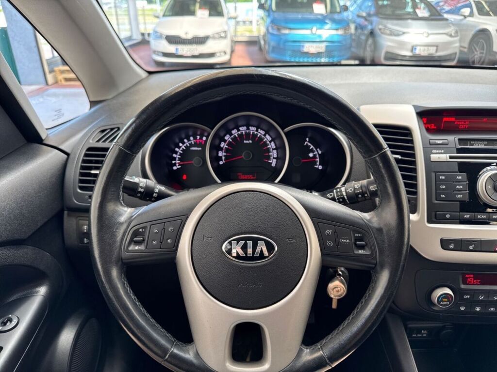 Kia Venga 2015 Hopea
