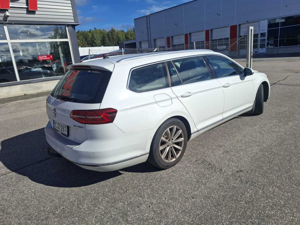 Volkswagen Passat 2015 Valkoinen