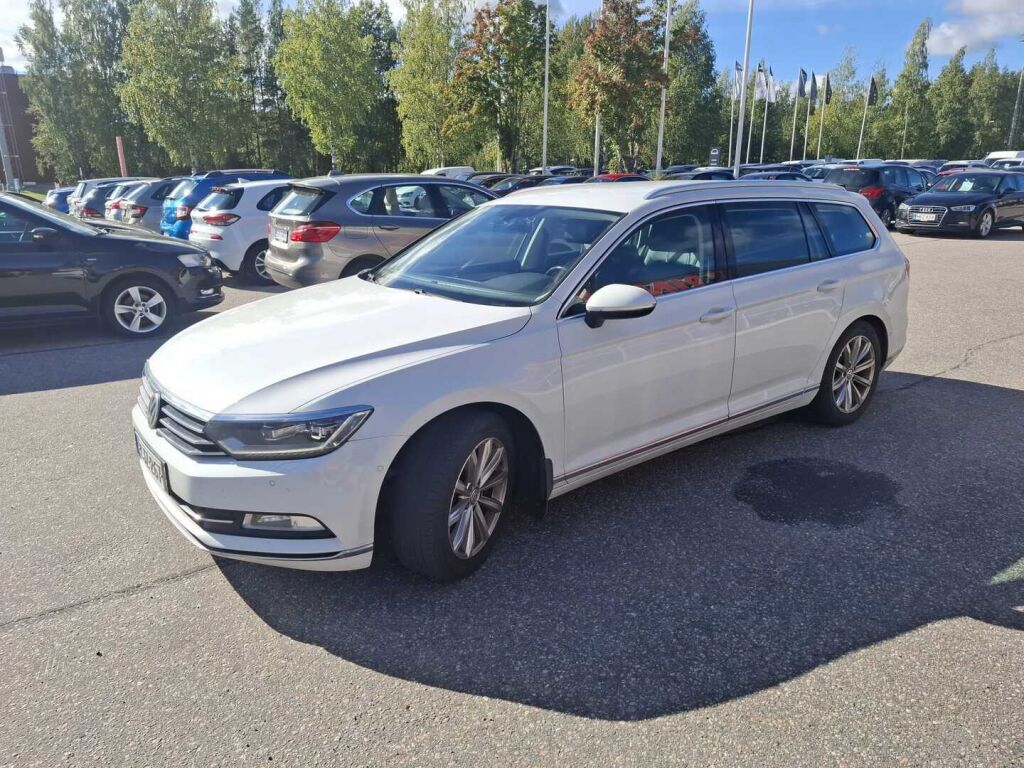 Volkswagen Passat 2015 Valkoinen