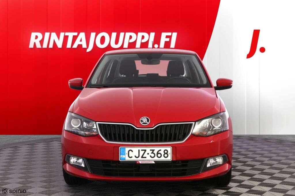 Skoda Fabia 2015 Punainen