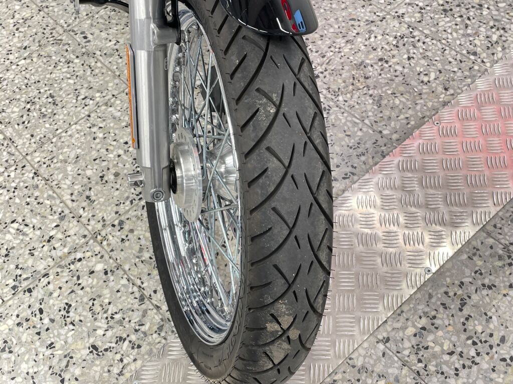 Harley-davidson DYNA 2003 