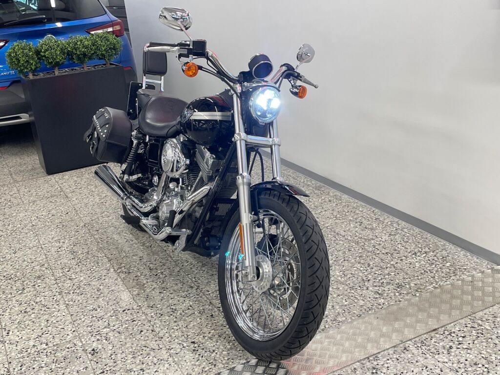 Harley-davidson DYNA 2003 