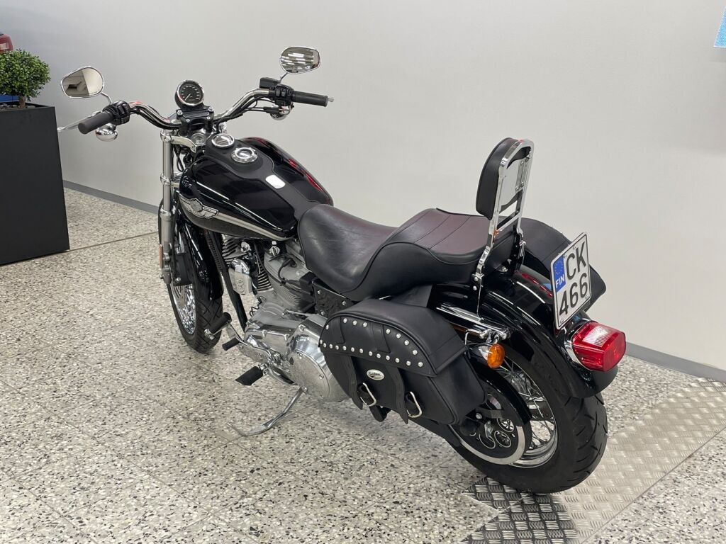 Harley-davidson DYNA 2003 