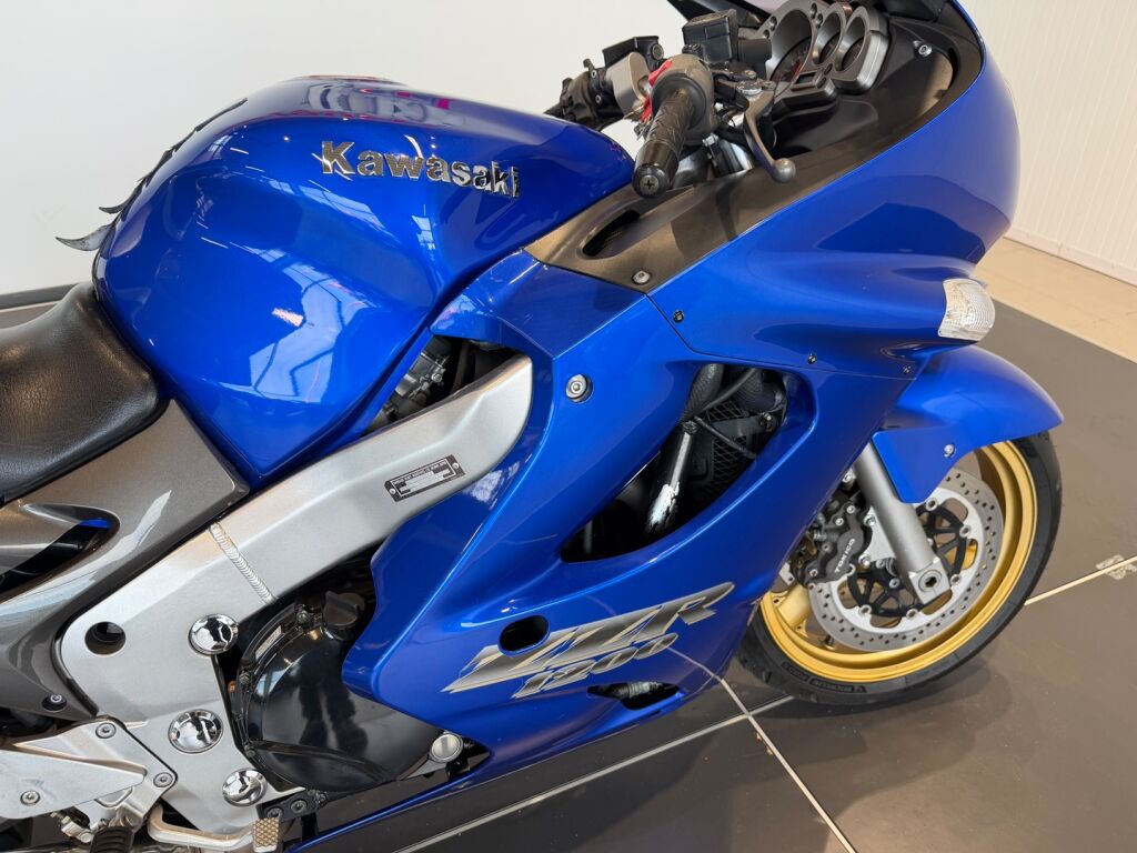 Kawasaki ZZR 2004 