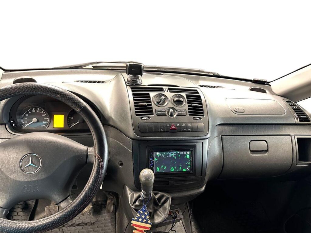 Mercedes-Benz Vito 2011 