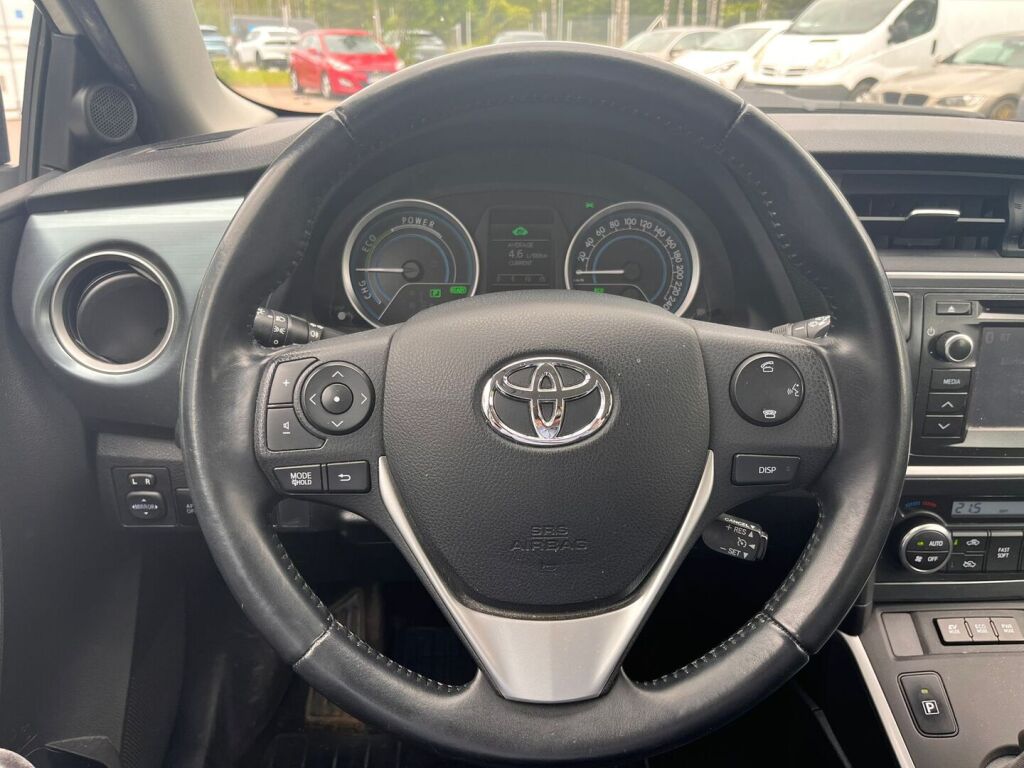 Toyota Auris 2013 Valkoinen