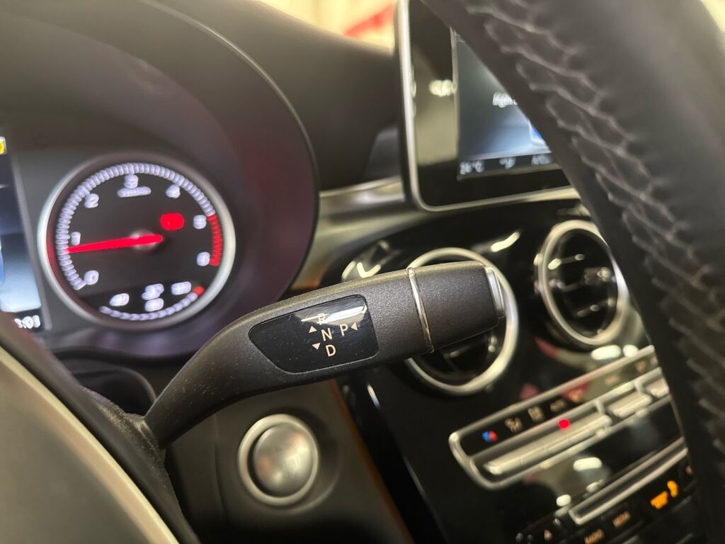 Mercedes-Benz GLC 2016 Harmaa