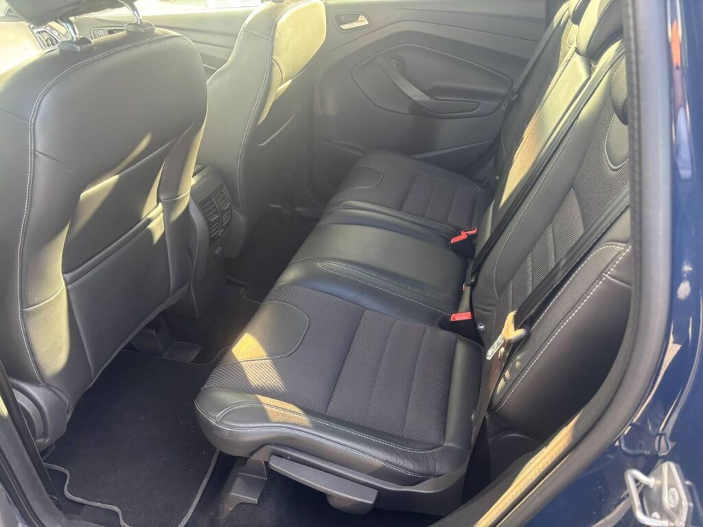Ford Kuga 2015 Sininen