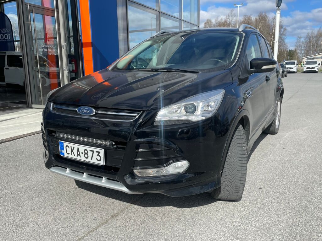 Ford Kuga 2016 Musta