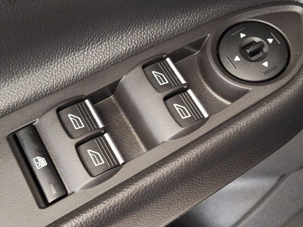 Ford Kuga 2016 Harmaa