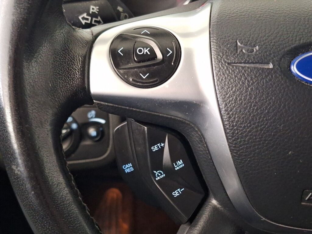 Ford Kuga 2016 Harmaa