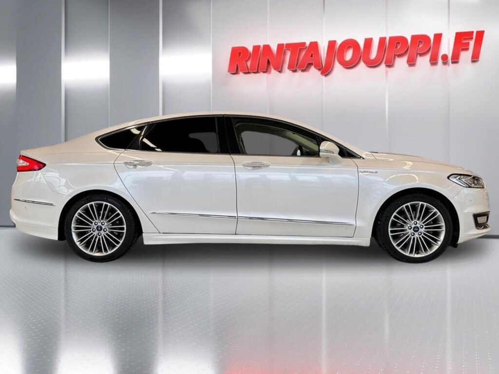 Ford Mondeo Vignale 2015 White Platinum (metallinhohto Valkoinen)