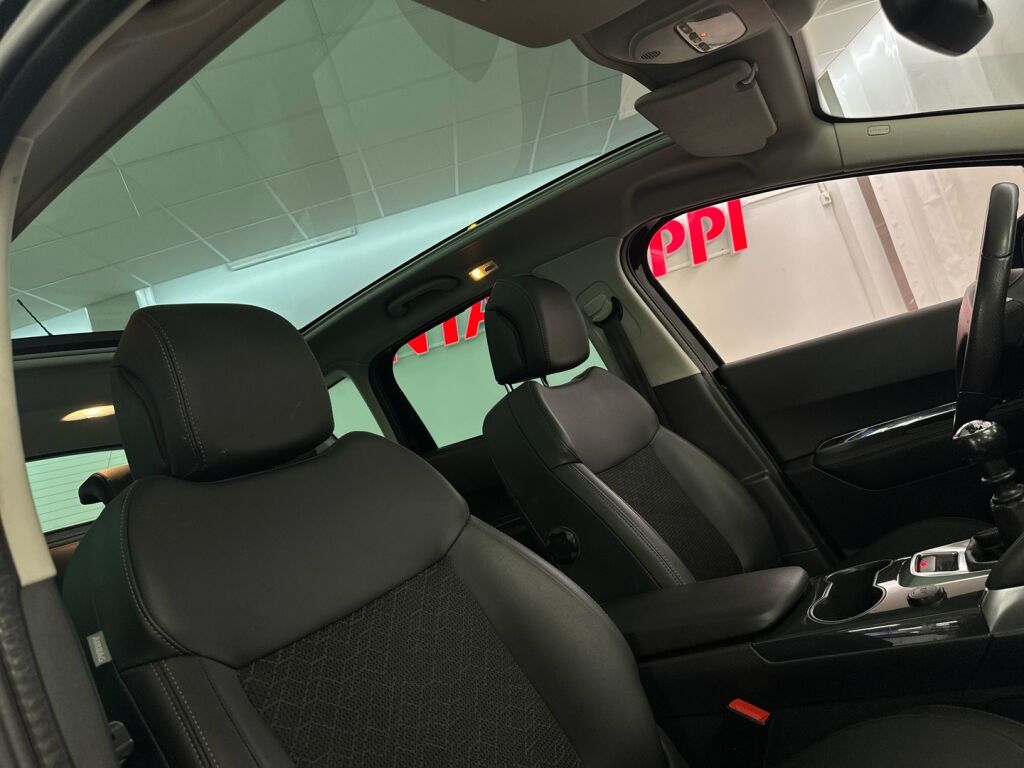Peugeot 3008 2016 Musta