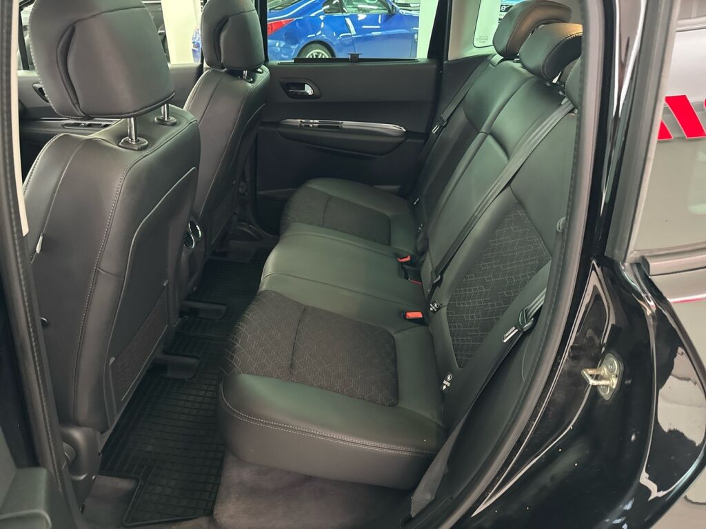 Peugeot 3008 2016 Musta