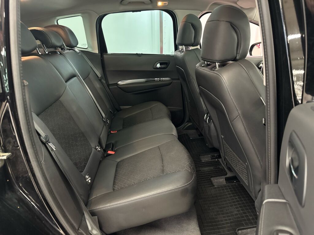 Peugeot 3008 2016 Musta