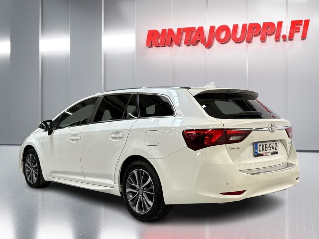 Toyota Avensis 2015 Valkoinen