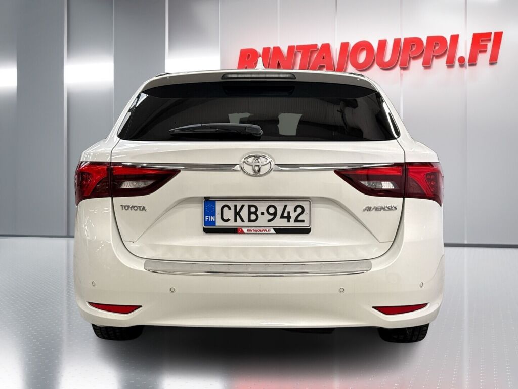 Toyota Avensis 2015 Valkoinen