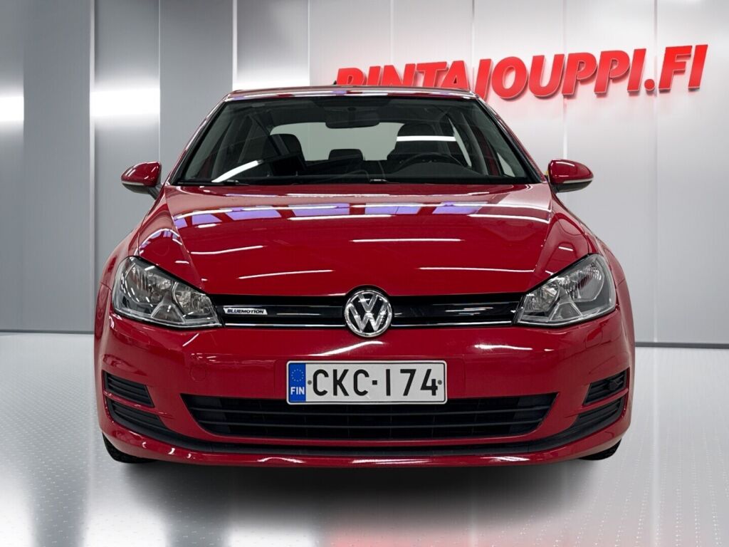 Volkswagen Golf 2016 Punainen