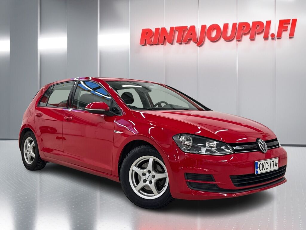 Volkswagen Golf 2016 Punainen