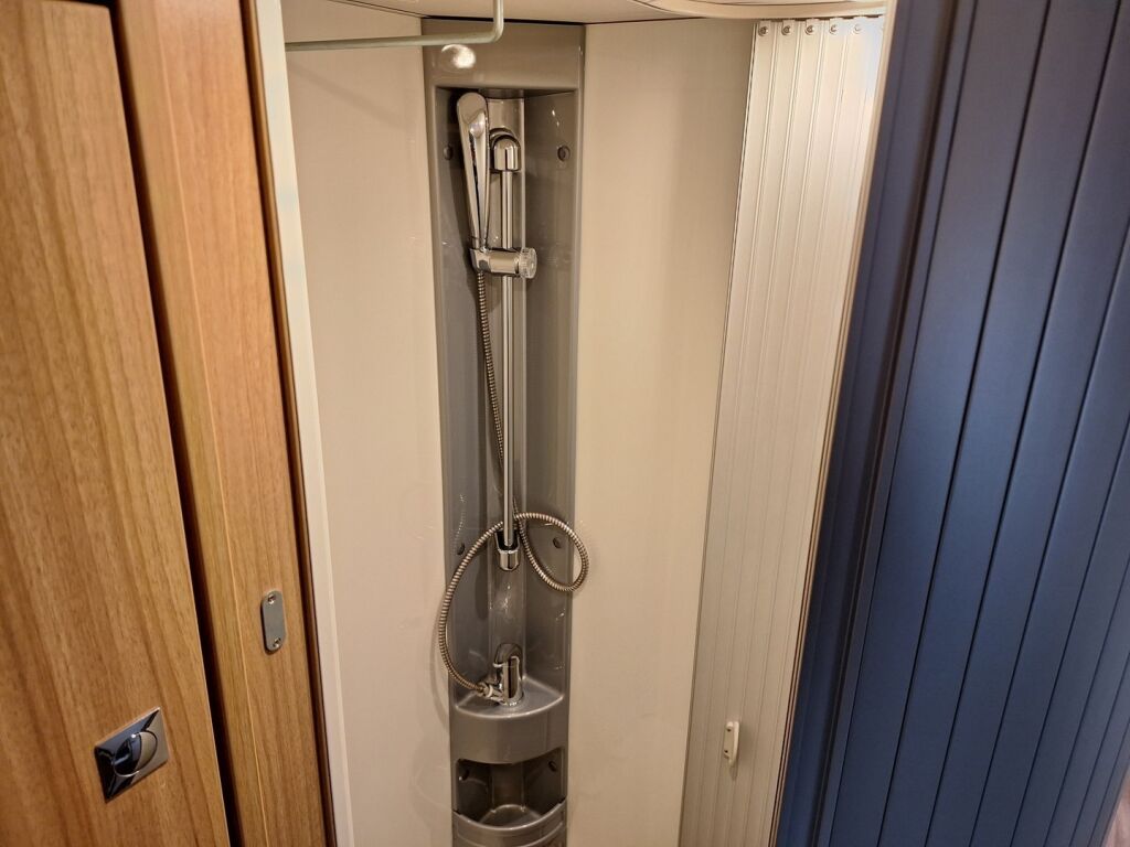 Dethleffs T7051 2017 Valkoinen