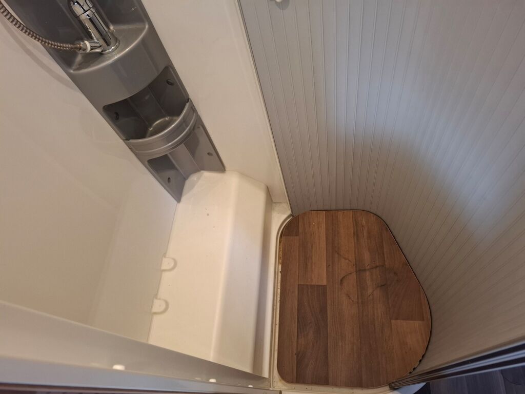 Dethleffs T7051 2017 Valkoinen