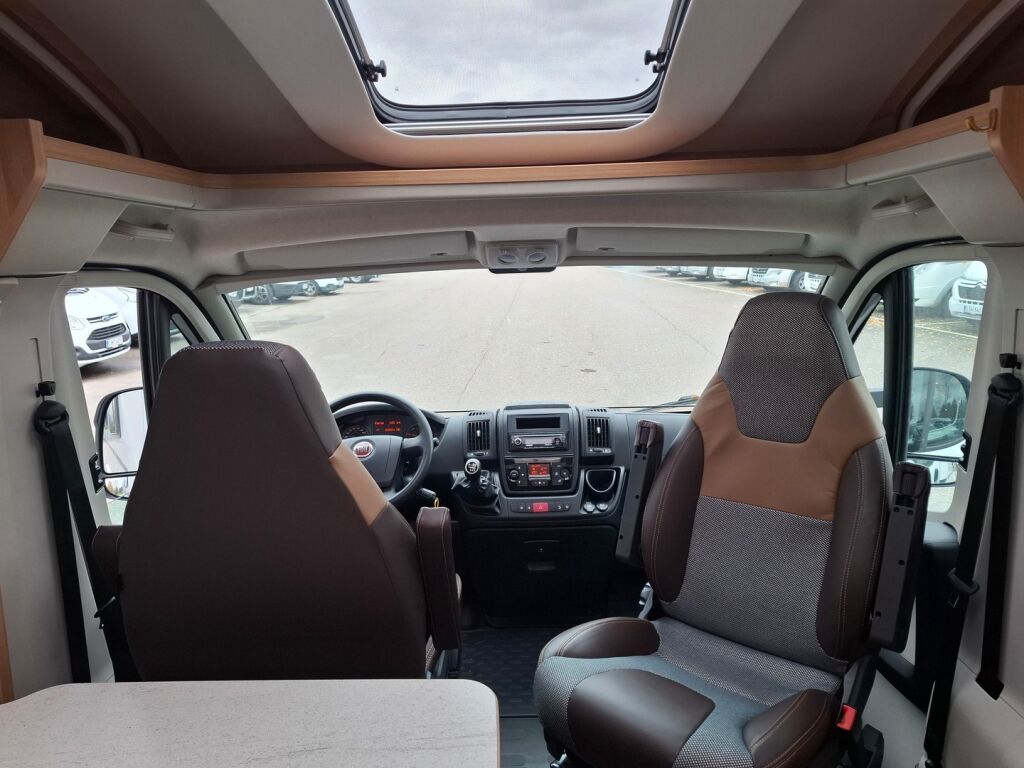 Dethleffs T7051 2017 Valkoinen