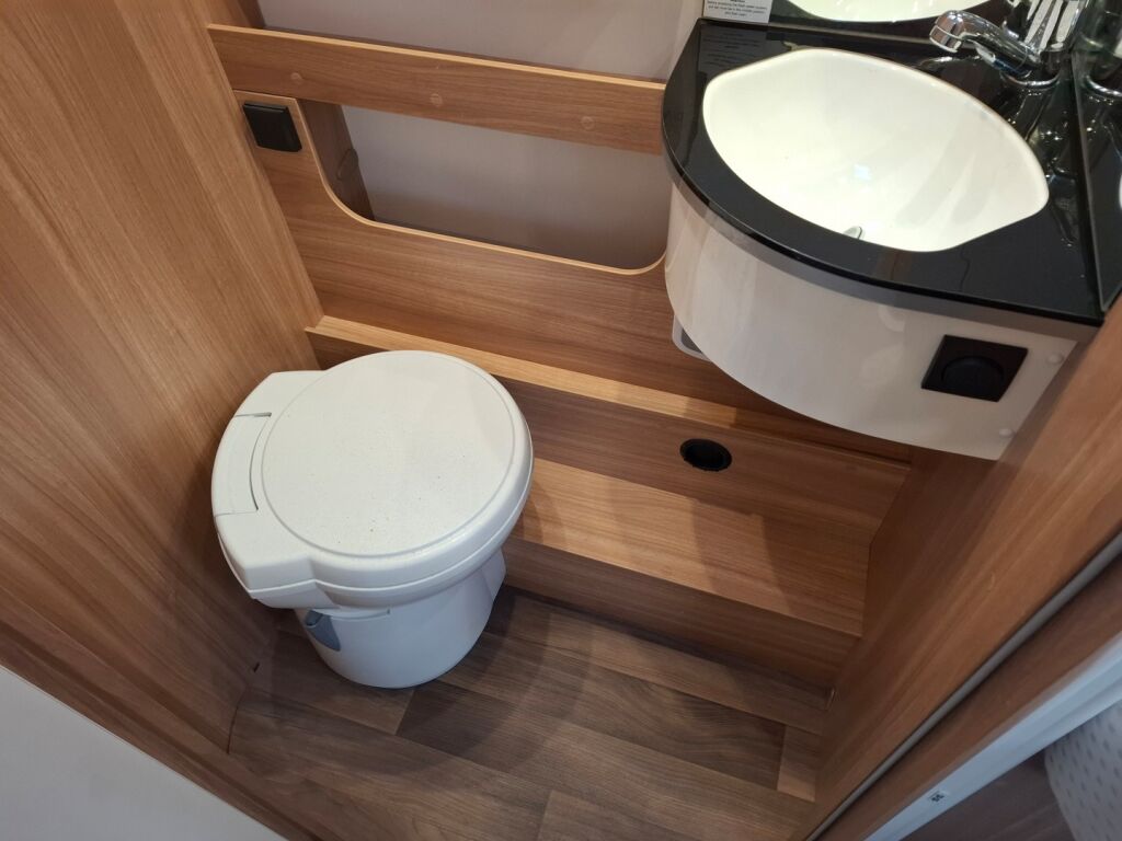 Dethleffs T7051 2017 Valkoinen