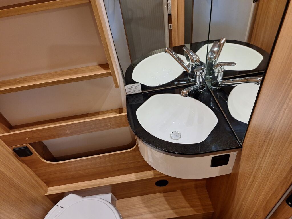 Dethleffs T7051 2017 Valkoinen