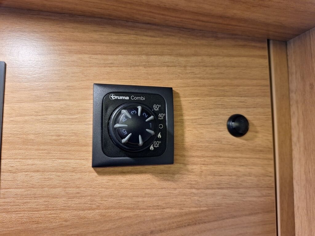 Dethleffs T7051 2017 Valkoinen