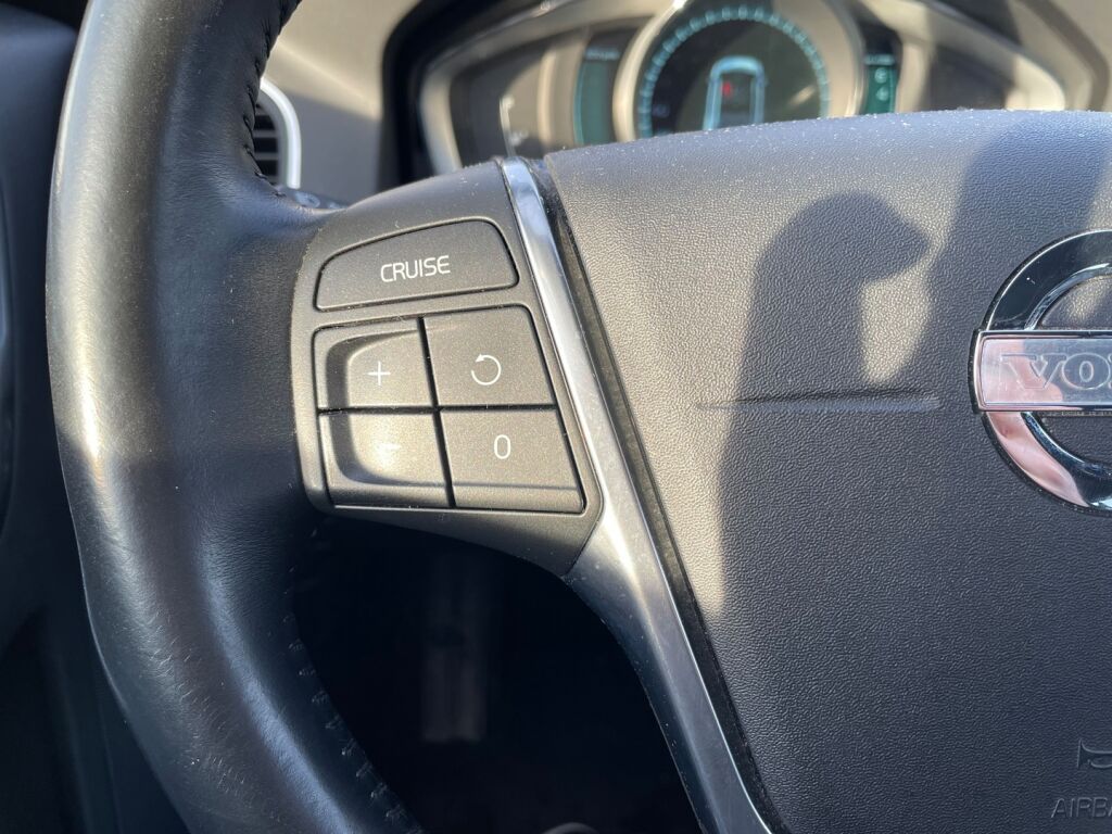 Volvo XC60 2015 Punainen