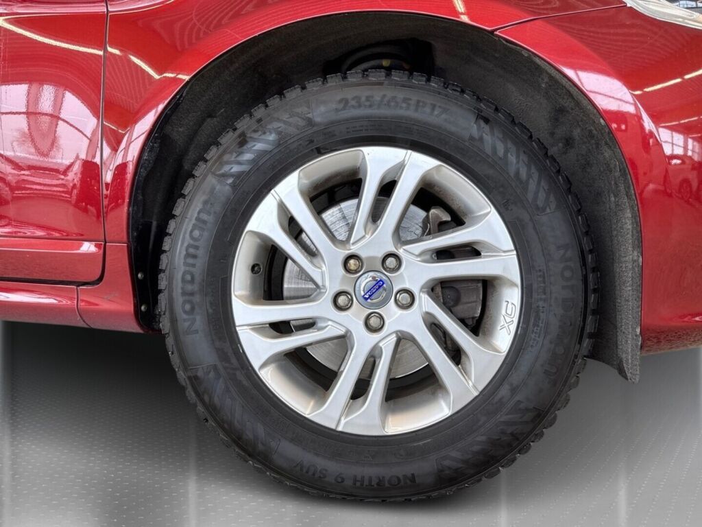 Volvo XC60 2015 Punainen