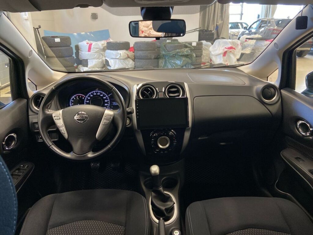 Nissan Note 2016 Musta