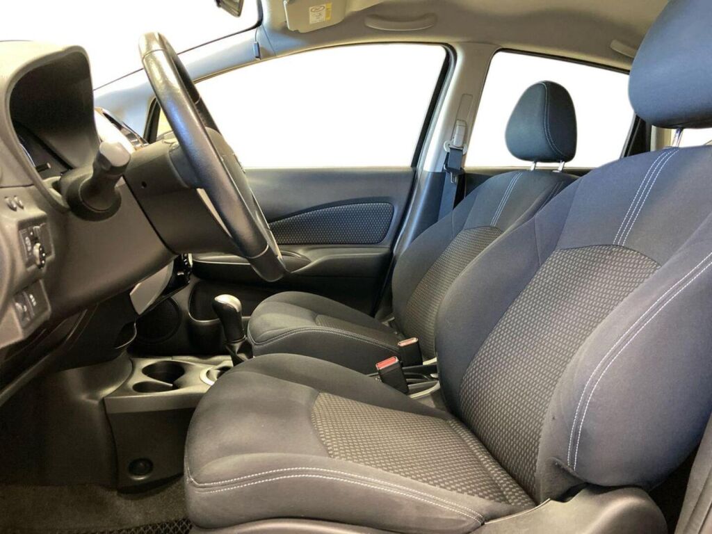 Nissan Note 2016 Musta