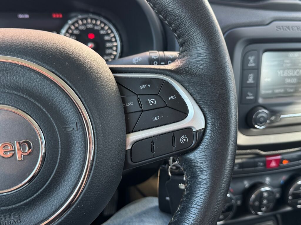 Jeep Renegade 2017 Musta