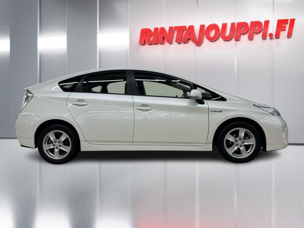 Toyota Prius 2016 Valkoinen