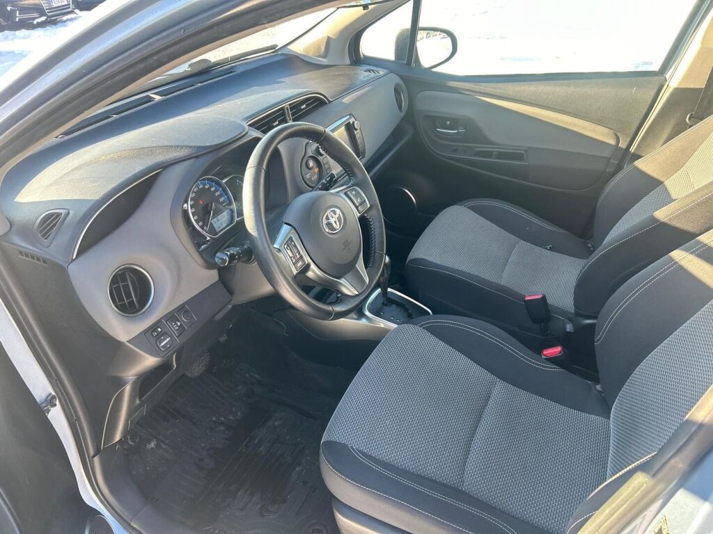 Toyota Yaris 2015 Sininen