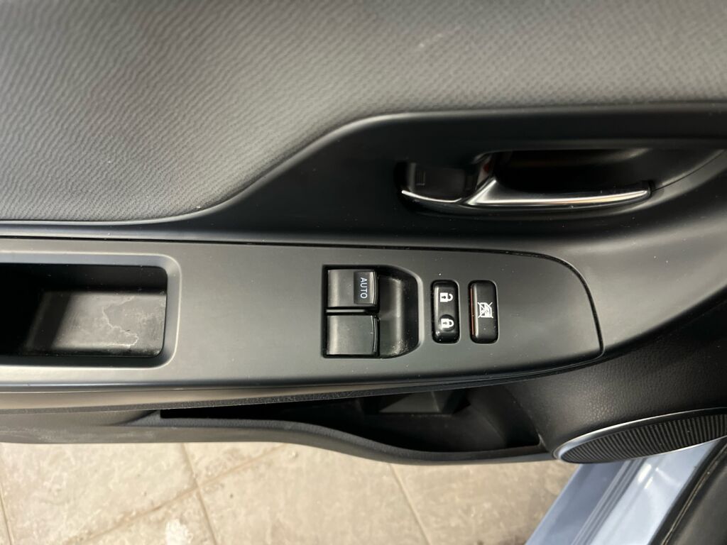 Toyota Yaris 2015 Sininen