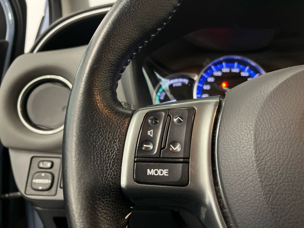 Toyota Yaris 2015 Sininen