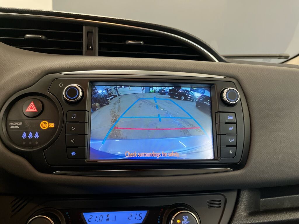 Toyota Yaris 2015 Sininen