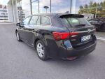 Toyota Avensis 2015 Musta