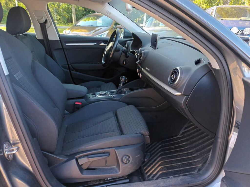 Audi A3 2015 Harmaa