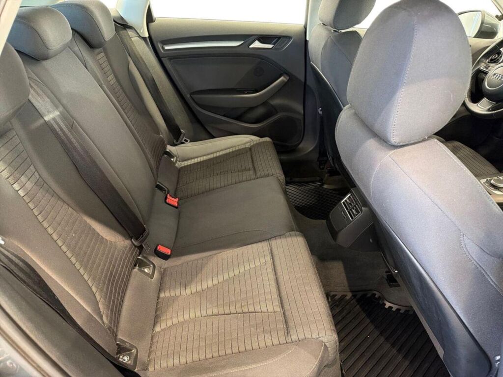 Audi A3 2015 Harmaa