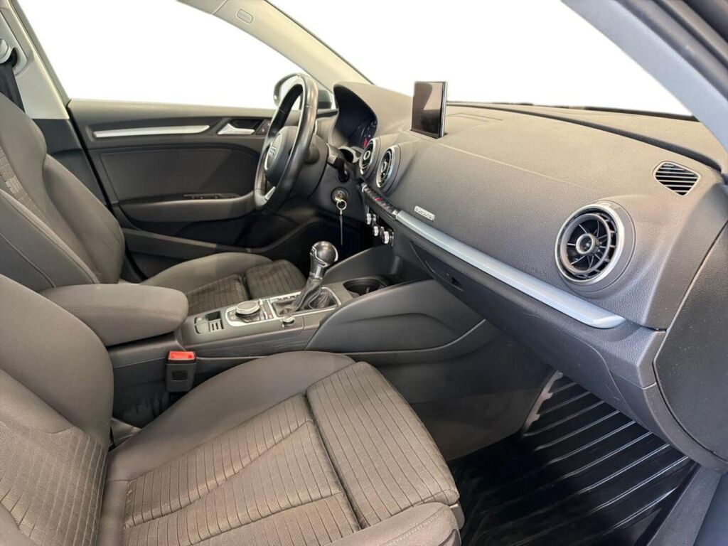 Audi A3 2015 Harmaa
