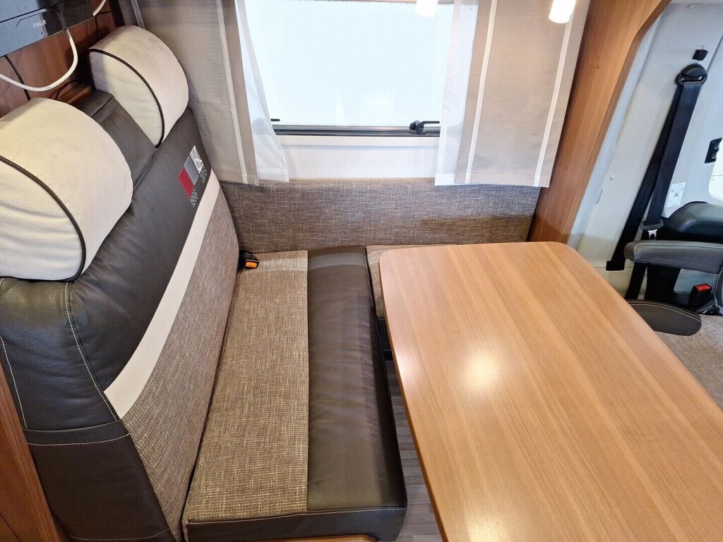 LMC T662 2015 Valkoinen