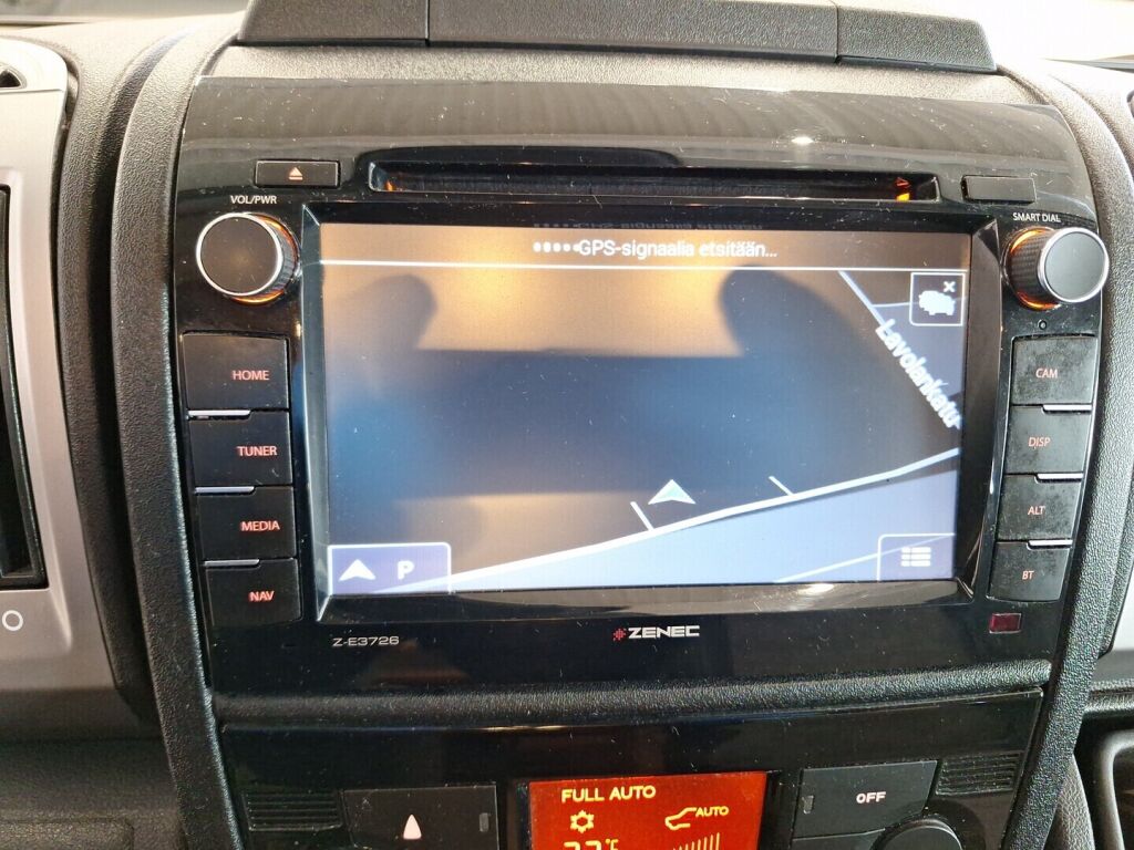 LMC T662 2015 Valkoinen