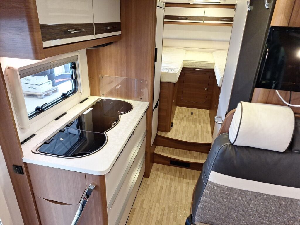 LMC T662 2015 Valkoinen