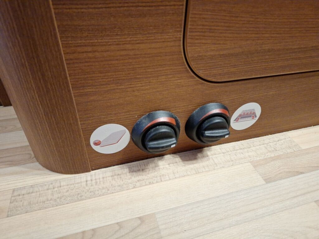 LMC T662 2015 Valkoinen