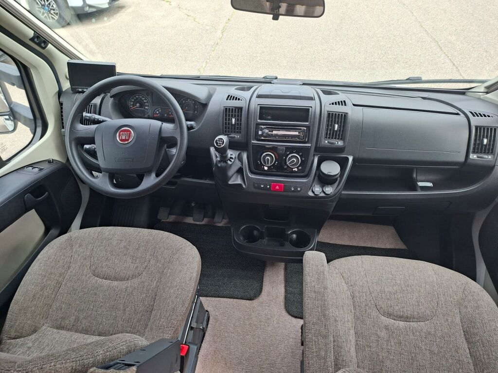 Bürstner Nexxo Time T569 2016 Valkoinen